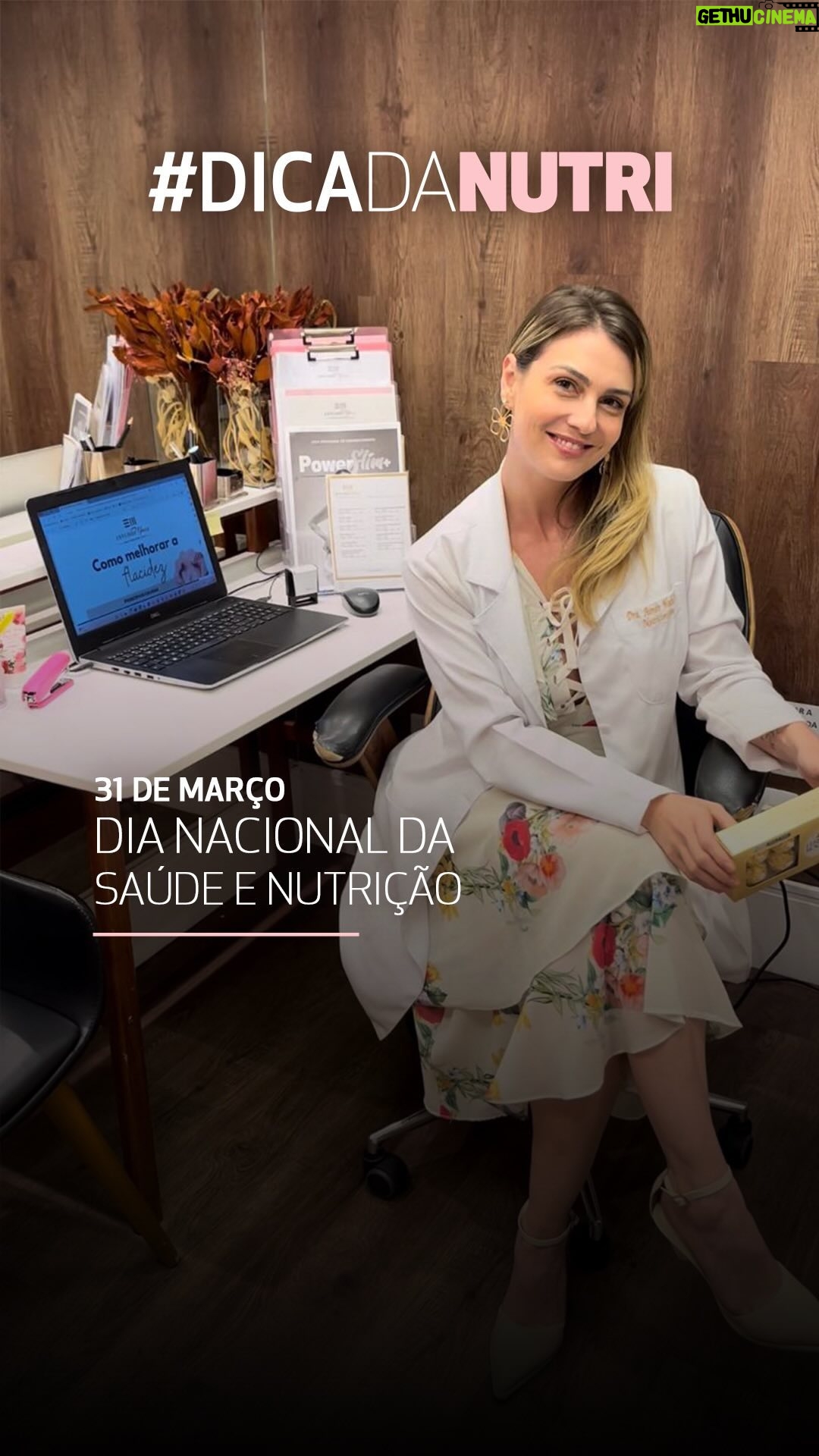 Aimée Madureira - 3 Likes - Oi, eu sou Aimée, nutricionista do @estudiomaisbarrashopping e é claro que…
.
.
.
.
.
#saude #nutricao #nutri #nutricao #dicadanutri