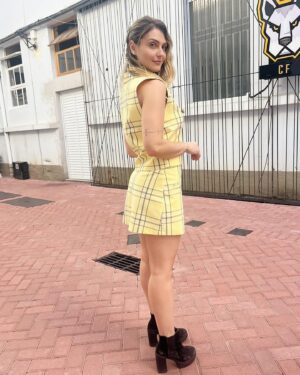 Aimée Madureira Instagram - 🌟✨ Não perca a nossa nova coleção de alfaiataria xadrez de saia e colete!
Este conjunto é perfeito para quem busca um look elegante e sofisticado. O xadrez é uma tendência atemporal que nunca sai de moda, e a combinação de saia e colete traz um toque de charme e estilo único.

✨✨ Garanta já o seu conjunto de alfaiataria xadrez de saia e colete e brilhe com estilo! ✨✨
.
#alfaiataria #xadrez #lookdodia