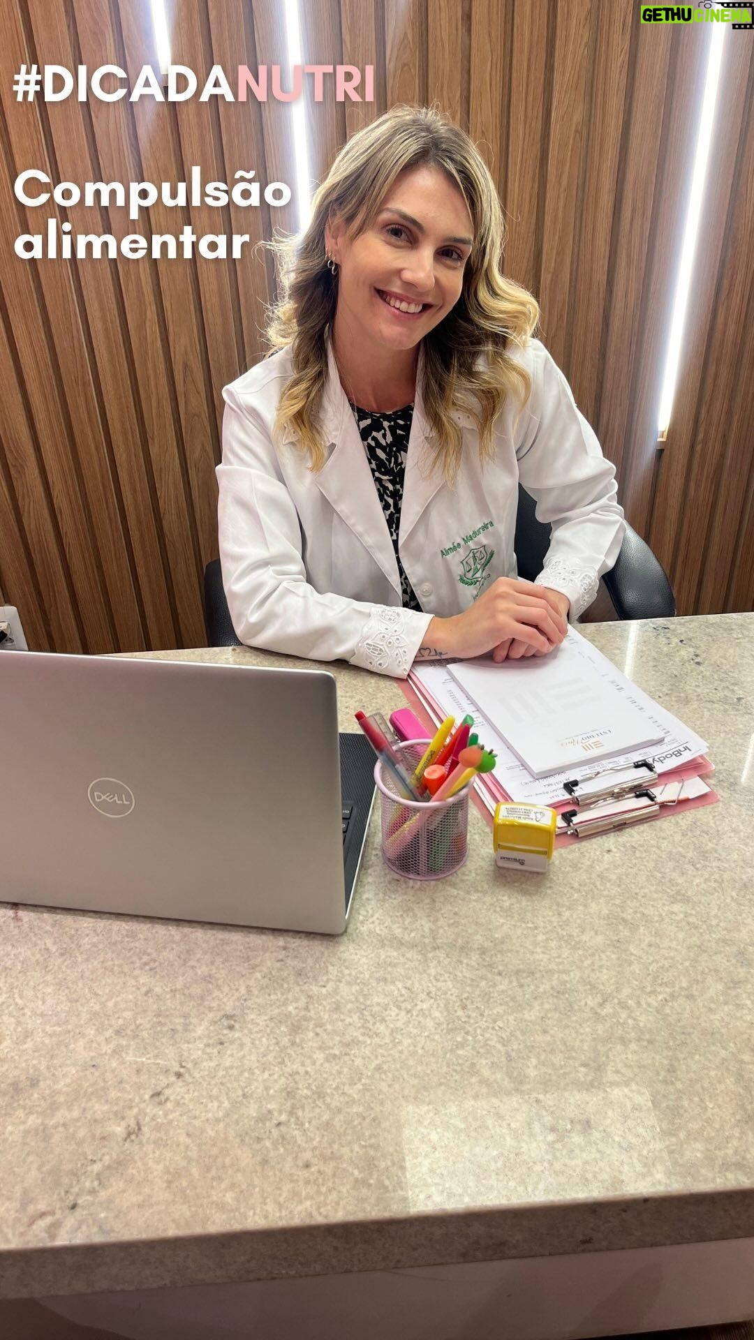 Aimée Madureira - 616 Likes - A compulsão alimentar é um assunto que tem gerado muita polêmica recentemente, especialmente após o caso da participante do @bbb @yasminbrunet .
Nossa nutricionista @aimeemadureira traz algumas dicas valiosas sobre como lidar com esse problema.
Confira e compartilhe conosco suas experiências e opiniões!