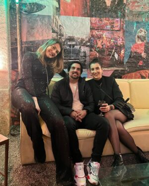 Aimée Madureira Instagram - Nutri off.  @store.croppeds ✔️🖤💃🏼🪩 #lastnight niver da Paola