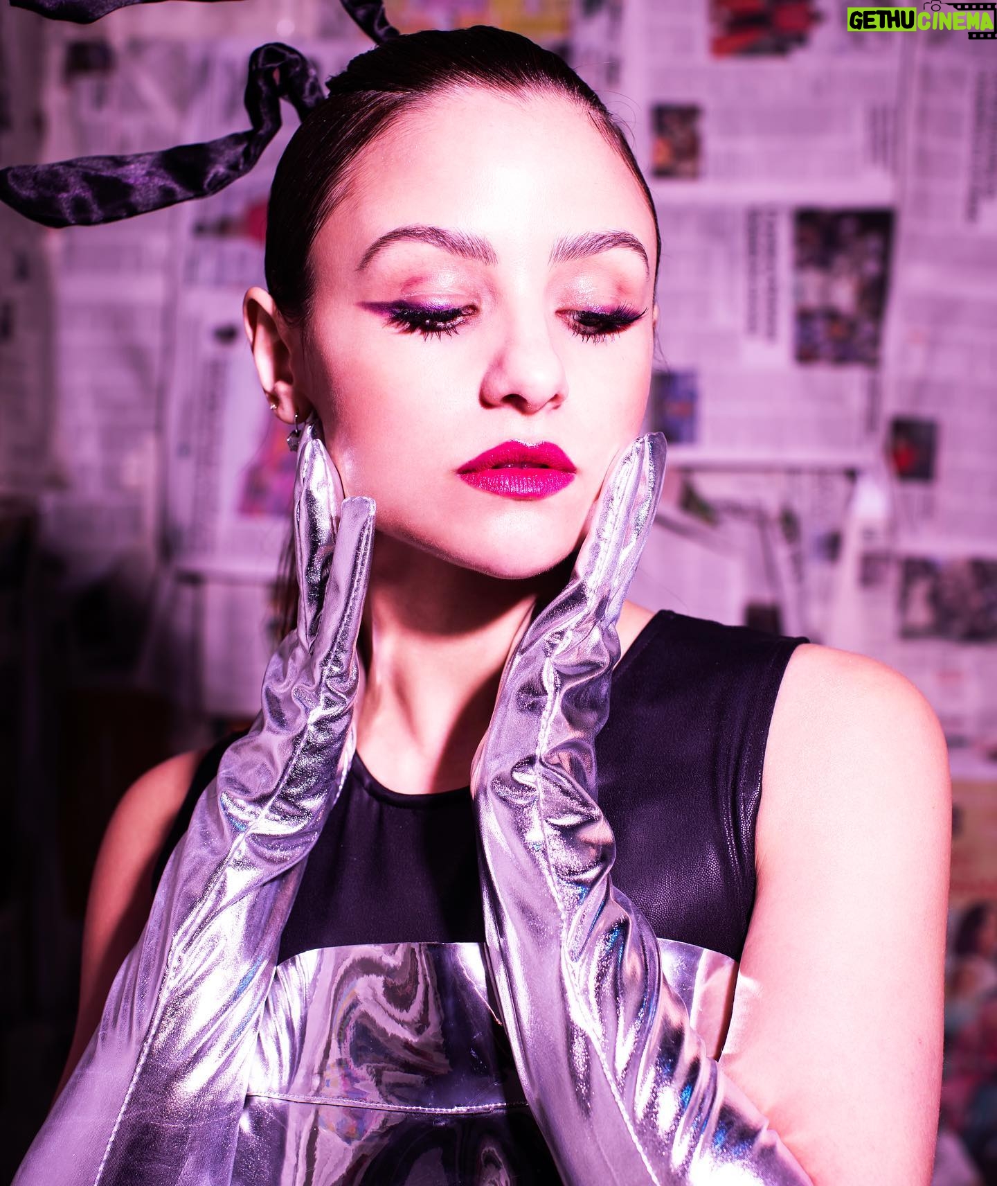 Aimee Carrero Instagram - π½ for @my71mag β£ Space Issue πΈβ£ β£ Photography: @farrahaviva Styling: @styledbypaigej Makeup: @marywilesmakeup Hair: @dallin.james Hair Color: @mothermaehair β£ Link to full article on story πͺππ°οΈπ
