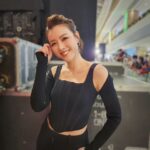 Aimee Chan Instagram - Trying to be cool girl 😎 and chic #ootd at the same time #fridaynight while our last episode broadcasted. 💕 LOVE this look 😍 On moi: Top: @dionlee top @lanecrawford @wwchezw Hair: Hair Culture, Man Ho Li Makeup: @zoefan Photo: @kaka04150415 #ootdhk #fashion #blacktop #coolgirllook