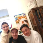 Aimee Chan Instagram – Aiden’s “artistic” 📸 angle 😆😆. 

Thank you 哥同嫂嫂 @mak_cheung_ching  for the special homey celebration 🍾！ 

Fun fact: His wifey is an amazing chef and I always get loads of good tips from her each time we meet! 🥰🥰

@moses_chan_