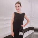 Aimee Chan Instagram – Felt like #royalty in this #beautiful, #understated, #chic @fendi gown. 

Thanks again to the #glamteam ✨️ for helping me look my best during the 2023 awards ceremony. 😘 It was truly one to remember! 💖

Xoxo! 🥰

✨️Dress: @fendi
✨️Rhinestone purse: @fendi
✨️Hairband: @jenniferbehr @lanecrawford
✨️Diamond watch (My own) : @tiffanyandco 
✨️Diamond earrings (My own): @debeersofficial
✨️Diamond ring (My Own): @cartier
✨️Stylist: @wwchezw
✨️Hair: @rem_kelvintsuiii 
✨️Makeup: @zoefan
✨️Photo: @moses_chan_ @kaka04150415 @garlychan

#ootd #ootdhk #fashion #blackdress #simple