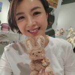 Aimee Chan Instagram - The girls made the cuuuuuuutest stuffie 🧸🧸 out of fluffy pipe cleaners 💖 while the boys... (really it was Daddy and their teacher) knit two soccer balls. ⚽️⚽️ Ha Ha! 🤪 #flashback #easter #chanchanfamily #familymemories