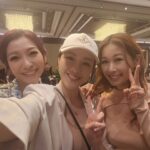 Aimee Chan Instagram - First time I met #mojeh was when we were filming a sit-com together... I was in awe with her acting and for how down to earth and chic she was.🥰 Now years later I'm in awe with her fashion design abilities! Taking something practical and putting a chic spin on it! 💕 Congratulations to my beautiful idol @moje115 for starting her own fashion line! 🥰 Her line uses fabrics that have the ability to kill 99.9% viruses! 😱 We are talking some sporty styles to chic trench coat styles (which I forgot to take photo of) but really worth to check out ! Looooooooove youuuuu @moje115 !!! 💋💋💋 #momozone #mojeh #love #fashion #prevent #protect