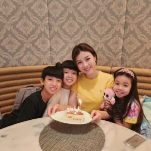 Aimee Chan Instagram - Every day seems like a birthday celebration with these sweet peas! 💖 #flashback #birthday #lunch 
@mo_hkg