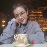 Aimee Chan Instagram - I'm a sucker for anything that looks x-mas-y! 🎄 Even if it's almost February and x-mas is long over! 🤩 Hope you find something that makes you feel happy and warm today as it's coooooooooold! 🥶 #morning #wednesday #xmas #drinks
