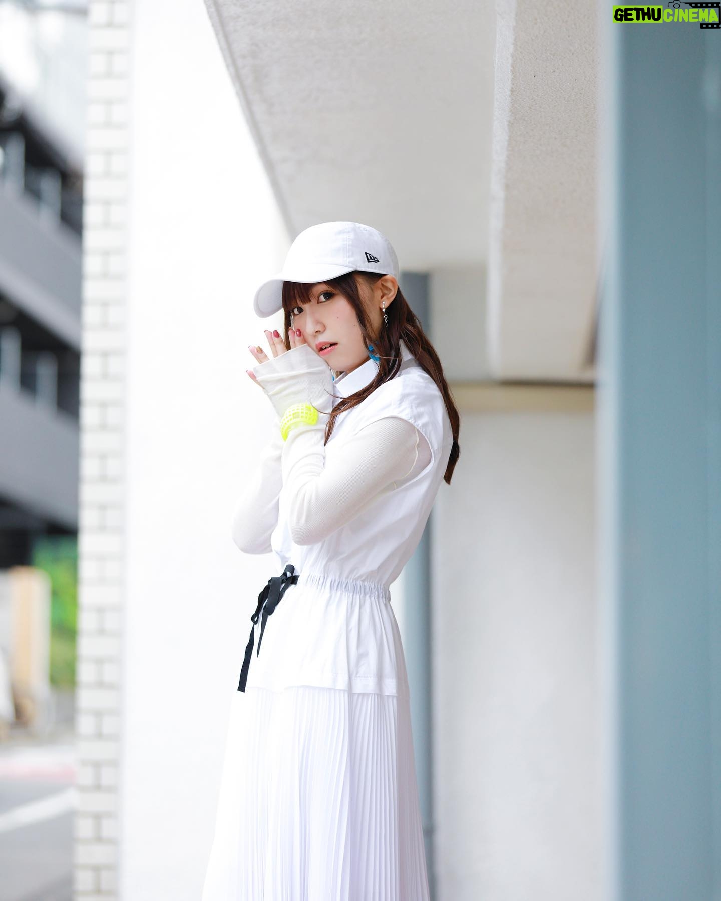 Aina Suzuki - 6.7K Likes - .
本日発売の「The NEW ERA BOOK Spring&Summer 2021」に掲載されております🧢
キャップをかぶったあいにゃが見られます😘💕
https://www.shinko-music.co.jp/item/pid165028x/
#鈴木愛奈
#あいにゃ
#ainasuzuki