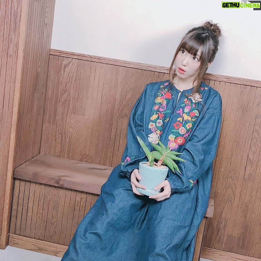 Aina Suzuki - 6.8K Likes - 本日発売された
VOICE BRODY Vol.7に
鈴木愛奈を15ページに渡り特集していただきました🌟
ぜひご覧ください😌💓 オフショットです📸
#鈴木愛奈 #あいにゃ
#VOICEBRODY #voiceactor
#ringAring #suzukiaina