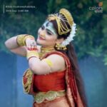 Aindrila Sharm Instagram - দশমহাবিদ্যা-র অন্যতমা রূপ দেবী মাতঙ্গী আসছেন #ColorsBangla -য়! আপনিও চোখ রাখুন #DebiDoshomohabidya -য় 25 সেপ্টেম্বর ভোর 5:00 টায়! #Mahalaya2022 @surinderfilmstv