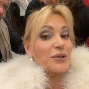 Ainhoa Arteta Instagram - FELICIDAD PLENA De una noche de nubes y estrellas en Santanyí con @francescblancosanchez