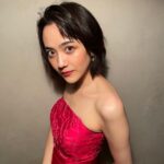 Airi Matsui Instagram - 白暮のクロニクル🧛 あっという間に第7話！ 羊殺しの犯行なのか？ 色んな事が明らかになり、目まぐるしく物語が動きます あかりを演じていてとても心が痛く、苦しくなりました、、。 ぜひ、見てね。 6話の冒頭で皆様が驚いたであろう。オフショットです📸 #白暮のクロニクル