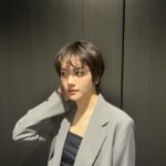Airi Matsui Instagram – べりべりしょーとになりました✂︎

男の子みたいだね〜笑
ここまで短いのはお初です。

のびては切ってを繰り返している気がする💭

新しい作品にて…
むふふ、お楽しみに🧐🤍