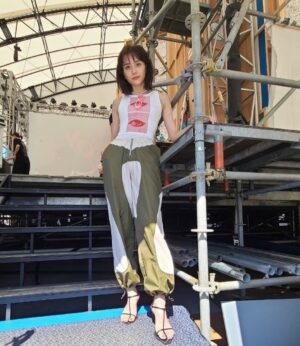 Airi Matsui Instagram - お台場冒険王2023
 
TGC×福島 ４年ぶりの本開催！
沢山のお客さんが来てくれてとても嬉しかったです！

福島のキッズモデルのみんなが
緊張してる中でも堂々と笑顔で歩いてくれたおかげで
福島県のパワーと元気を伝えられたかなと思います！

子どもたちの無邪気さと笑顔に癒やされた、、🤍
　
夏休みもまだ始まったばかり🌻
自然に囲まれて、旬の桃や美味しい食べ物がたくさんあるので
是非、皆さんも福島県に遊びに来てね！

#ふくしまキッズモデル
#お台場冒険王2023
#福島県
#SHIEIN
