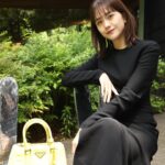 Airi Matsui Instagram - 「PRADA MODE TOKYO」 東京都庭園美術館にて。 建築家でありプラダとも長年コラボレーションをしている妹島和世がキュレーターを務め、建築、庭園、アート、音楽が融合した体験を。 自然に囲まれて天気も良く、とても気持ちよかったです🌞 @prada #PRADAMODE
