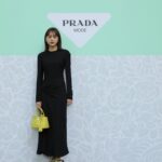 Airi Matsui Instagram - 「PRADA MODE TOKYO」 東京都庭園美術館にて。 建築家でありプラダとも長年コラボレーションをしている妹島和世がキュレーターを務め、建築、庭園、アート、音楽が融合した体験を。 自然に囲まれて天気も良く、とても気持ちよかったです🌞 @prada #PRADAMODE