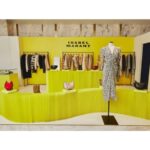 Airi Matsui Instagram - ISABEL MARANT💛 JR名古屋タカシマヤ 4Fにて限定ショップがオープン！ 新仕様で登場したアイコンバッグ「OSKAN MOON 」をメインに最新アイテムでコーディネート！ 「オスカンムーン」のフォルムとスタッズがアクセントで可愛い🌙 アイコンバッグ、24年春夏シーズンのメインコレクションMarant Etoileが揃う機会に是非遊びに行ってみてね。 2/1〜4/30まで開催してます！ @isabelmarant #ISABELMARANT #PR