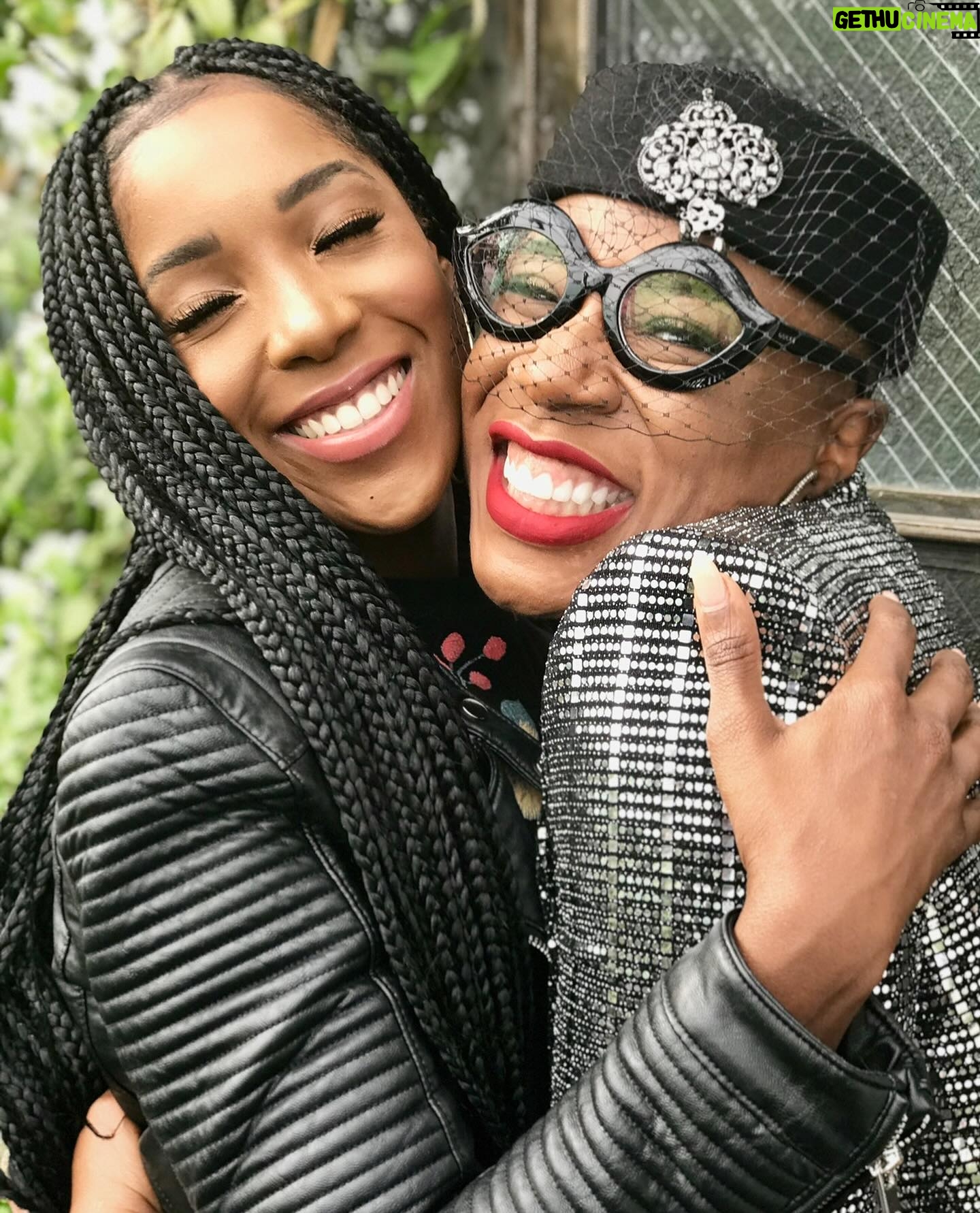 Aisha Hinds Instagram - •| A • B E • D A Y |• 🥳 🎉 Happy Be Day @ashleyblaine I have 7,567,259 pictures that have catalogued our lives together. My eyes fill with gratitude seeing the ways you have BEEN THERE….always near, in all ways right there. I marvel, because you somehow have made a way to BE there for not just me, but your whole community. Thank you for adding layers of love to my life in ways that only you could. Thank you for sharing sacred journeys, and for the intentionality in the ways you do FRIENDSHIP. May you have a few moments today to be all the things you have been and continue to BE for everyone you’ve passed along your path. Love eternally…. Be treasured Be celebrated Be joyful Be inspired Be comforted Be enriched Be silly Be encouraged Be happy Be amused Be assured Be peaceful Be beautiful Be renewed Be fed Be fly Be still Be enlightened Be blessed Be reminded Be surprised Be seen Be revered Be valued Be loved