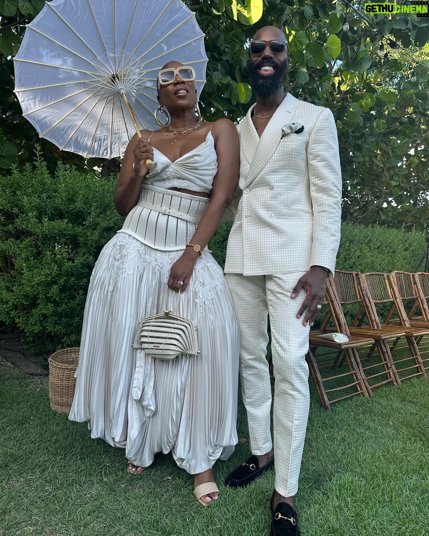 Aisha Hinds - 21.7K Likes - •| T O • S I V A • W I T H • L O V E |•
For the cultures…
A curation of community
A combining of cultures
A covenant of companionship
An honor to be in fellowship and community celebrating the beautiful union of @niajervier & @dileepansiva - AN EPIC TIME WAS HAD!i
#ToSivaWithLove