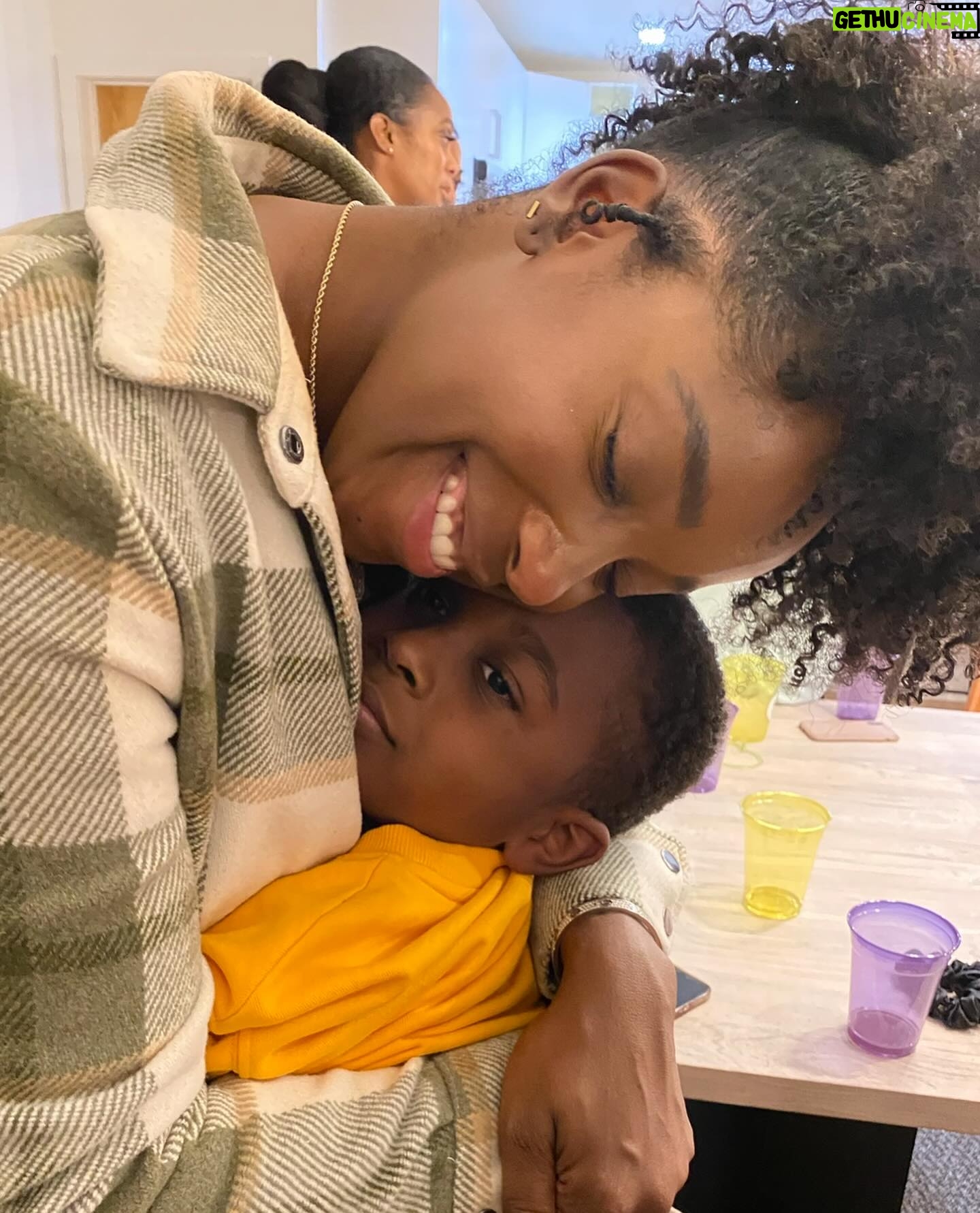 Aisha Hinds Instagram - •| A • B E • D A Y |• 🥳 🎉 Happy Be Day @ashleyblaine I have 7,567,259 pictures that have catalogued our lives together. My eyes fill with gratitude seeing the ways you have BEEN THERE….always near, in all ways right there. I marvel, because you somehow have made a way to BE there for not just me, but your whole community. Thank you for adding layers of love to my life in ways that only you could. Thank you for sharing sacred journeys, and for the intentionality in the ways you do FRIENDSHIP. May you have a few moments today to be all the things you have been and continue to BE for everyone you’ve passed along your path. Love eternally…. Be treasured Be celebrated Be joyful Be inspired Be comforted Be enriched Be silly Be encouraged Be happy Be amused Be assured Be peaceful Be beautiful Be renewed Be fed Be fly Be still Be enlightened Be blessed Be reminded Be surprised Be seen Be revered Be valued Be loved