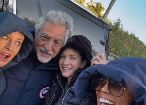 Aisha Tyler Instagram - The mystery this season will blow your mind.

Season 17 of @criminalminds #evolution kicks off June 6 on @paramountplus.

@joemantegna 
@kirstenvangsness 
@pagetpagetgram
@ajcook 
@adamrodriguez 
@zachgilford7 
@rjhatanaka