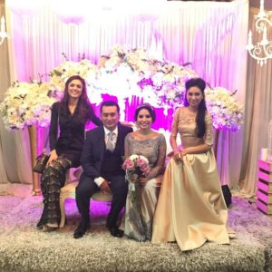 Aishah Ilias Instagram - Sorg-sorg dah gone 😭 cop siapa yg kawen ni @lizaabdul ke @shidaism LoL!! congrats kak shida ecah doakan bahagia kaya raya jgn lupa ecah 😛 amiiinn ❤️😘