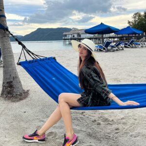 Aishah Ilias Instagram - Slipper tak ada nyaaaah