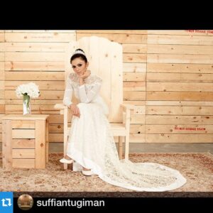 Aishah Ilias Instagram - #Repost @suffiantugiman with @repostapp. ・・・ "Fairytales: Happy Ending" Bridal 2015 by @suffiantugiman Artist @aishahilias Makeup by @sentuhanayukirana Photographer by @azlan_yaacob Videographer by @rasyidramleephotography