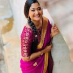 Aishwarya Ramsai Instagram - போகச்சொல்லி கால்கள் தள்ள நிற்கச்சொல்லி நெஞ்சம் கிள்ள🤫 இது முதல் அனுபவமே இனி இது தொடர்ந்திடுமே… இது தரும் தரும் தடுமாற்றம் சுகம்…💖#favoritesong 😍 : : 📸 @naleef_gea : #aishwaryaramsai #bekind #staysafe #selflove #kalyani #mounaragam #malayalam #asianet #tamilmovie #pasanga #nostalgia