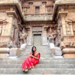 Aishwarya Ramsai Instagram - 🛕தஞ்சாவூர் பெரிய கோவில் 😍 : #actress #aishwaryaramsai #temple #pics #yathra #shivantemple #thanjavurperiyakovil #rajarajachozhan #history #bekind #staysafe
