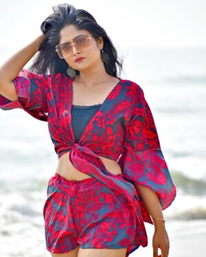 Aishwarya Ramsai Instagram - ♥️Good Times anD tan lines👒☀️

:
@pondicherryarun 📸

:
#solodate #selfcare #photoshoot #actress #aishwaryaramsai #bekind #staysafe