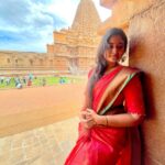 Aishwarya Ramsai Instagram - 🛕தஞ்சாவூர் பெரிய கோவில் 😍 : #actress #aishwaryaramsai #temple #pics #yathra #shivantemple #thanjavurperiyakovil #rajarajachozhan #history #bekind #staysafe