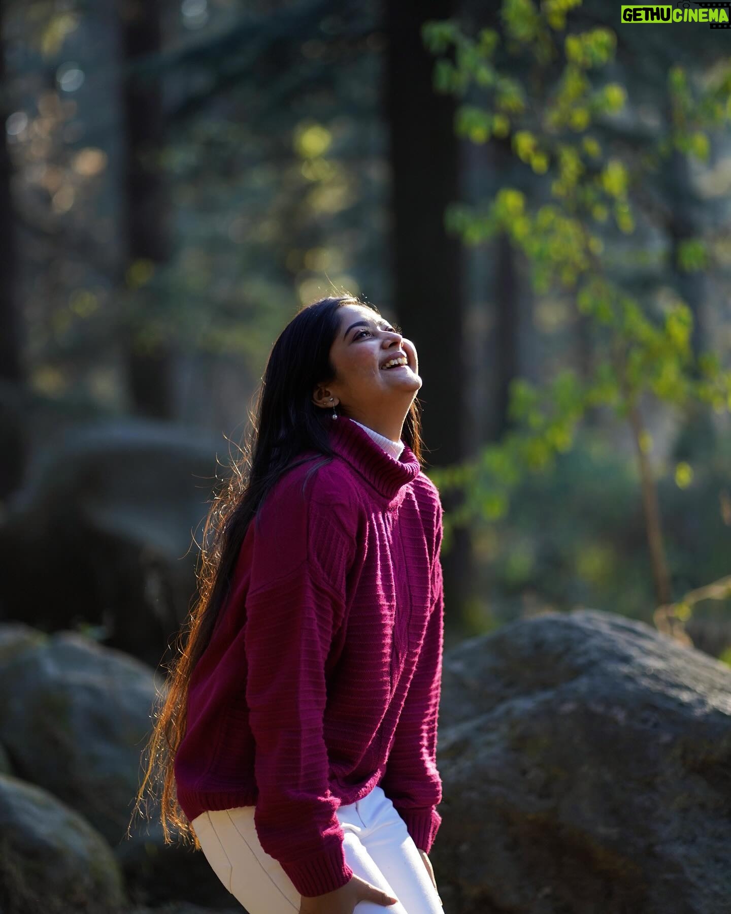 Aishwarya Ramsai - 11.8K Likes - Find a place where there's joy, and the joy will burn out the pain....
🪶
#aishwaryaramsai #findpeace #bekind #staysafe #travelling #nature