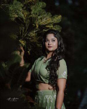Aishwarya Ramsai Instagram - Love with nature 🌿

:
💄 @touched_by_anjusree_bhadran 
👗 @smies_fashion 
📸 @aji_ayilam 

:
#actress #aishwaryaramsai #bekind #staysafe