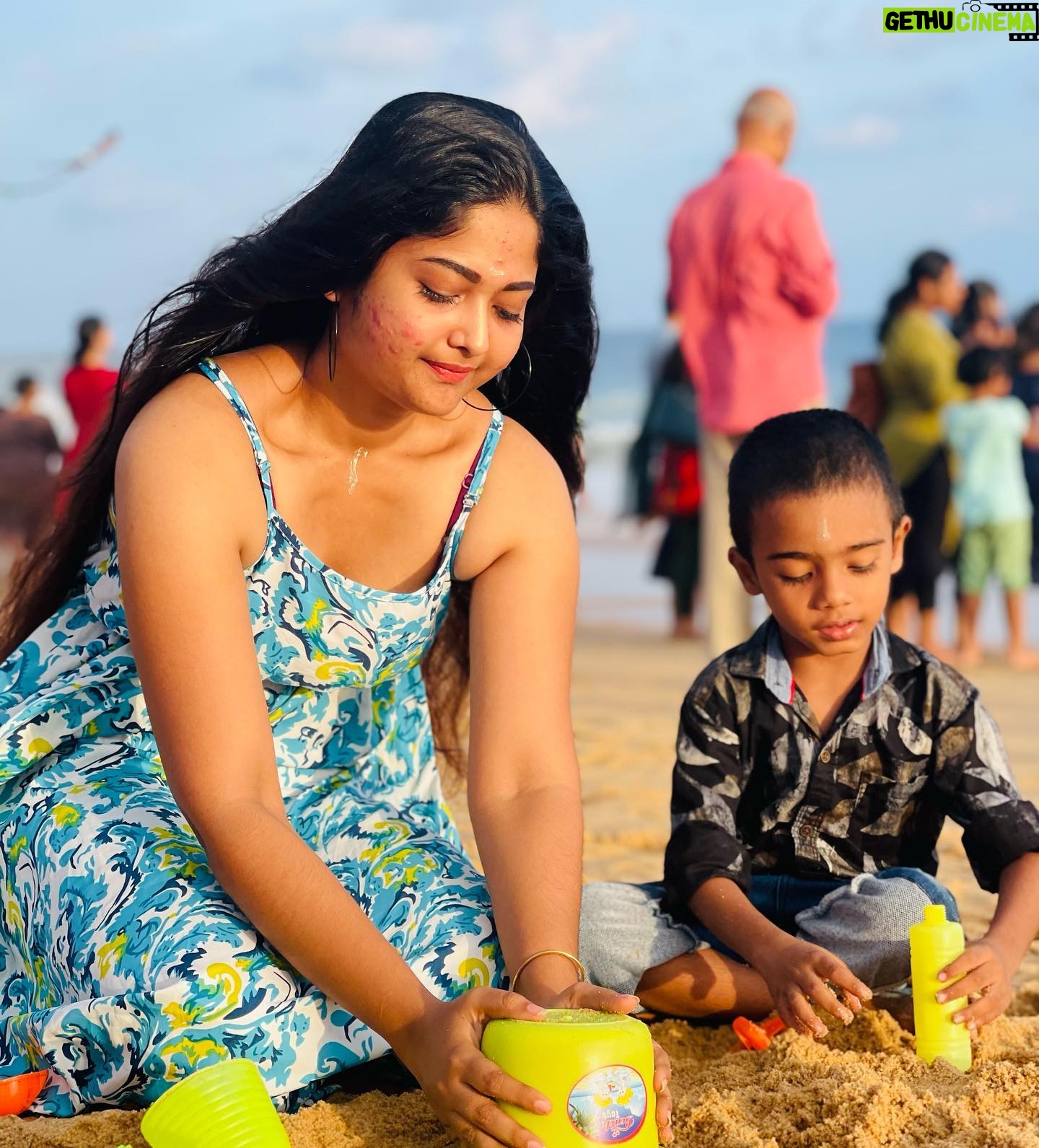Aishwarya Ramsai - 28.1K Likes - THERE'S
THIS
BOY
wHO Holds
MY HEART. HE CALLS ME Mom🩵❣️My vyAn💋
:
#sonlove #beach #sand #actress #aishwaryaramsai #bekind #staysafe