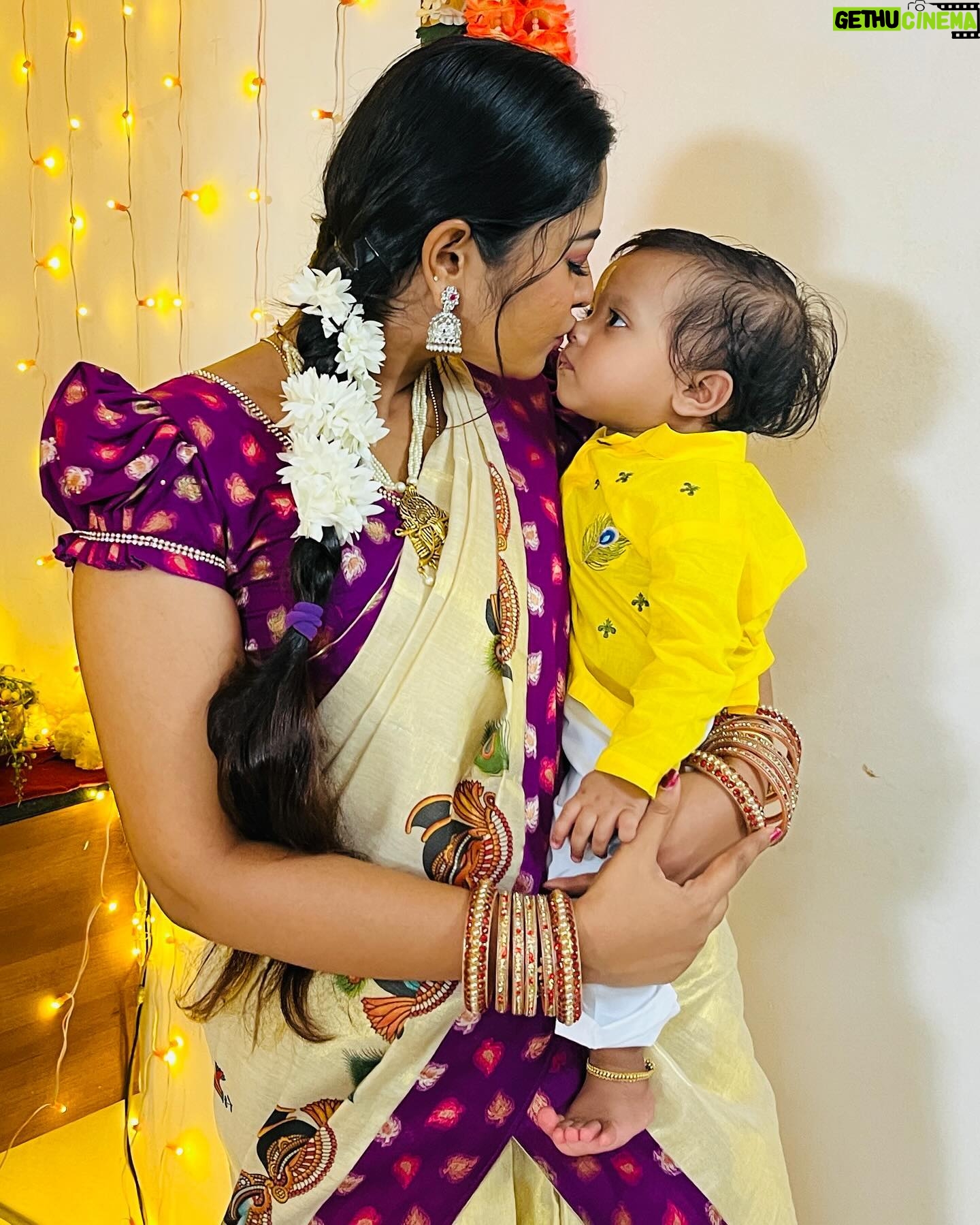 Aishwarya Ramsai - 26K Likes - 🙏🏻இனிய தமிழ் புத்தாண்டு நல்வாழ்த்துக்கள்🌾വിഷു ആശംസകൾ🌼
:
#actress #aishwaryaramsai #vishu #tamilnewyear #bekind #staysafe #celebration #merakanha #radheradhe #krishna