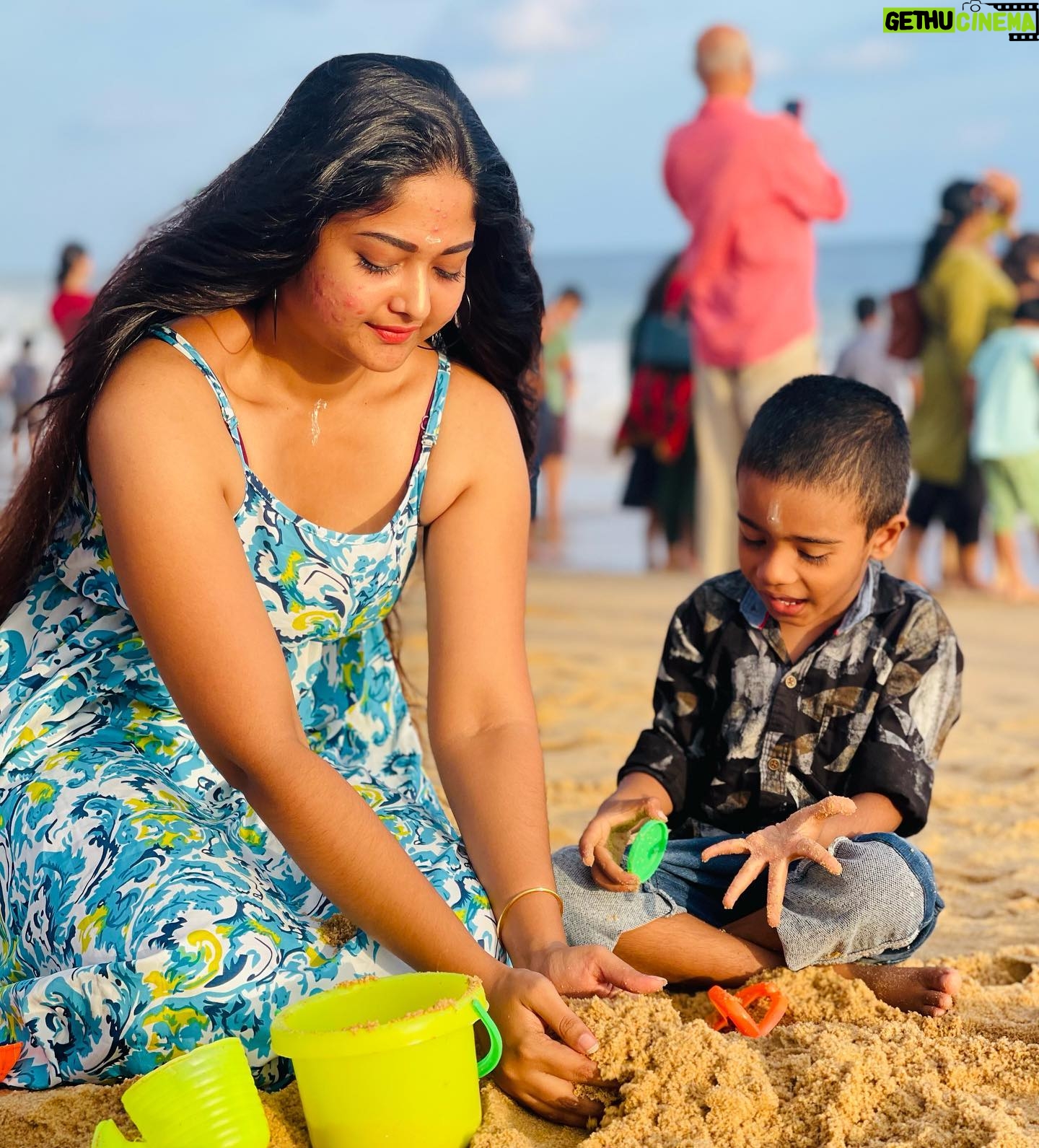 Aishwarya Ramsai - 28.1K Likes - THERE'S
THIS
BOY
wHO Holds
MY HEART. HE CALLS ME Mom🩵❣️My vyAn💋
:
#sonlove #beach #sand #actress #aishwaryaramsai #bekind #staysafe