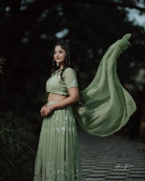 Aishwarya Ramsai Instagram - Love with nature 🌿

:
💄 @touched_by_anjusree_bhadran 
👗 @smies_fashion 
📸 @aji_ayilam 

:
#actress #aishwaryaramsai #bekind #staysafe