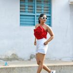 Aishwarya Ramsai Instagram - WALK LIKE A QUEEN OR WALK LIKE YOU DON'T CARE WHO THE QUEEN IS…♥️ : 📸 @pondicherryarun : #actress #aishwaryaramsai #photoshoot #selfvaccationtime #bealonebehappy #bekind #staysafe #solotraveller