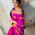 Aishwarya Ramsai Instagram - போகச்சொல்லி கால்கள் தள்ள நிற்கச்சொல்லி நெஞ்சம் கிள்ள🤫 இது முதல் அனுபவமே இனி இது தொடர்ந்திடுமே… இது தரும் தரும் தடுமாற்றம் சுகம்…💖#favoritesong 😍 : : 📸 @naleef_gea : #aishwaryaramsai #bekind #staysafe #selflove #kalyani #mounaragam #malayalam #asianet #tamilmovie #pasanga #nostalgia