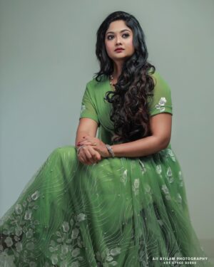 Aishwarya Ramsai Instagram - Creativity takes courage😍amazing work @touched_by_anjusree_bhadran so happy for you di ❤️
:
Costume design by @smies_fashion 
Clicked by @aji_ayilam 

:
#actress #aishwaryaramsai #bekind #staysafe