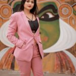Aishwarya Ramsai Instagram - Stay confident in what you have because every lady has her own gorgeous side😎 : Makeup : @ladiva_hair_makeup @peechuz1991 Costume: @groomsweddinghub Clicking: @syam_muralee_photography : #actress #aishwaryaramsai #bekind #staysafe