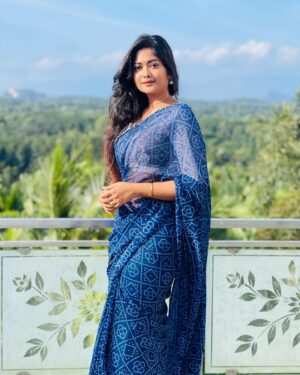 Aishwarya Ramsai Instagram - "Be who you are and say what you feel, because those who mind don't matter, and those who matter don't mind."💙

:

#actress #aishwaryaramsai #bekind #staysafe