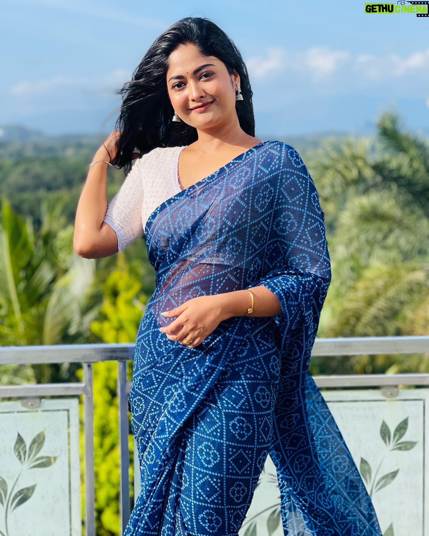 Aishwarya Ramsai - 37K Likes - "Be who you are and say what you feel, because those who mind don't matter, and those who matter don't mind."💙
:
#actress #aishwaryaramsai #bekind #staysafe