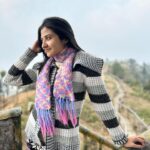 Aishwarya Sen Instagram - Main aag hoon Tu hawaa hai na?? 🩵 #love #mountain #peaceful #missing #chatakpur #darjeeling #nature #natural #nomakeup #nofilter