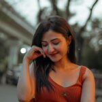 Aishwarya Sen Instagram - The true magic behind OPPO Reno 11 Series. Watch it as this effortlessly removes all the distractions, leaving behind only the pure essence of your memories. Elevate your fun-filled day out with ur friends and AI Eraser. 😎 #OPPOReno11series #AI_Eraser #OPPOWB