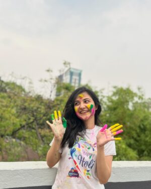 Aishwarya Sen Instagram - Happy Holi 🩷💚❤️💜💙💛