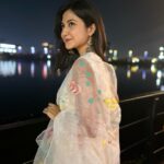 Aishwarya Sen Instagram - Meri shayari mai kaun hai? Tu hi hai 🤍 #smile #hope #happy #traditional