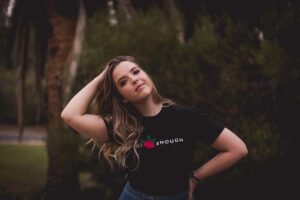 Aislinn Paul Instagram - No matter what, you are good enough 🌹
Thank you @acaciaevans @itsamandajones @theisarosa for making me look cooler than I am and for being awesome people to hang with #crispy